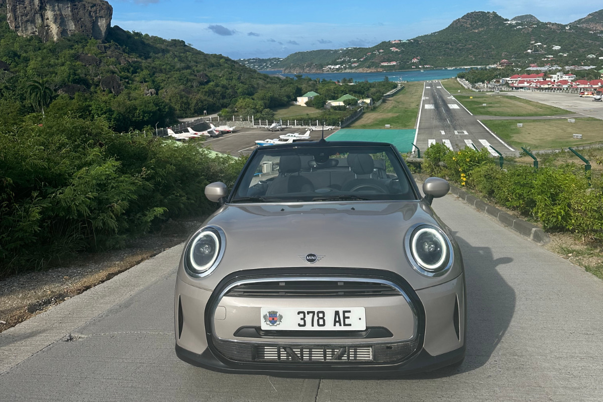  - barthloc.com - location de véhicules à Saint-Barthélemy